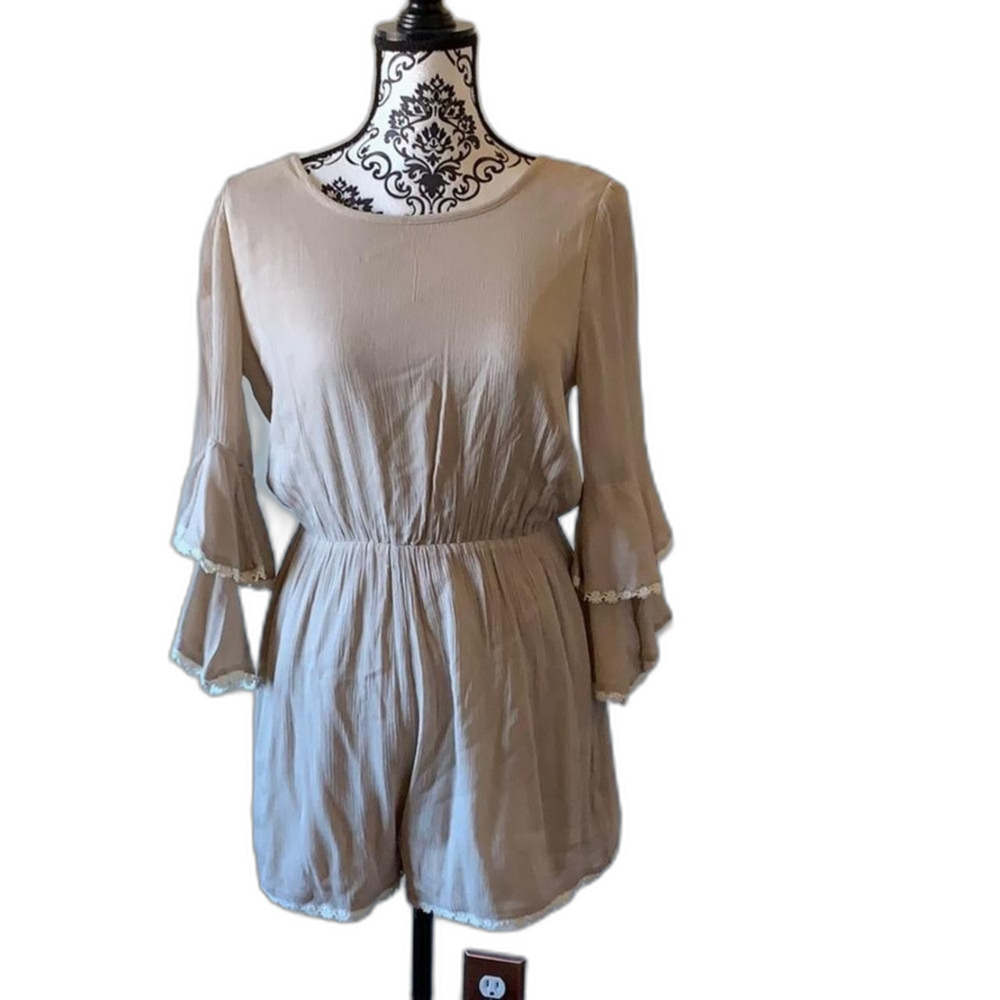 Andrew by unit Romper